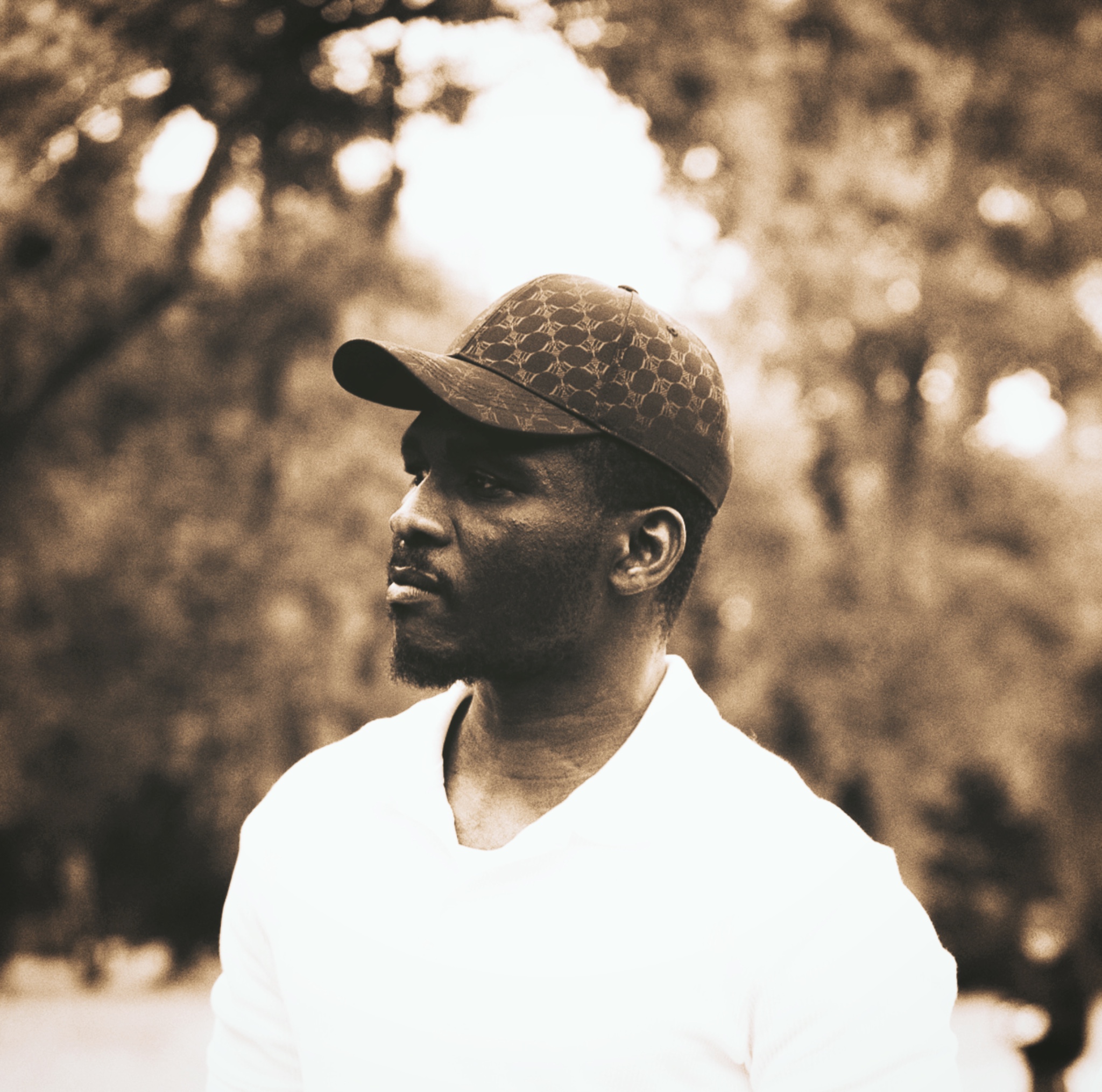 Easyblack, Nigerian-born painter and creator of Narrative Illusionism